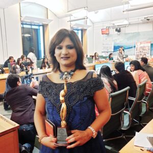 Dr Rashmi Mantri – Best Entrepreneur Award